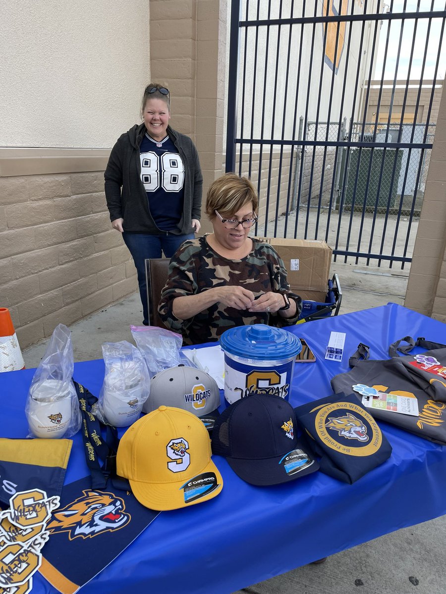 Debz_Hawkins's tweet image. The 2023 Wildcat Souperbowl goes down as a great time!  We were well fed &amp;amp; rookie took 3rd.