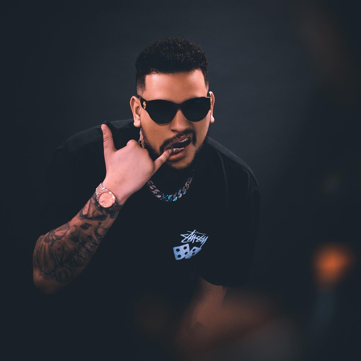 AbilaMalinga's tweet photo. No ways...I swear, God and the Heavens are my Witness when I say that I've been listening to AKA's Albums the entire week...Damn I'm gutted...Great and phenomenal music short lived 💔... #RIPAKA https://t.co/ETnDankBCT