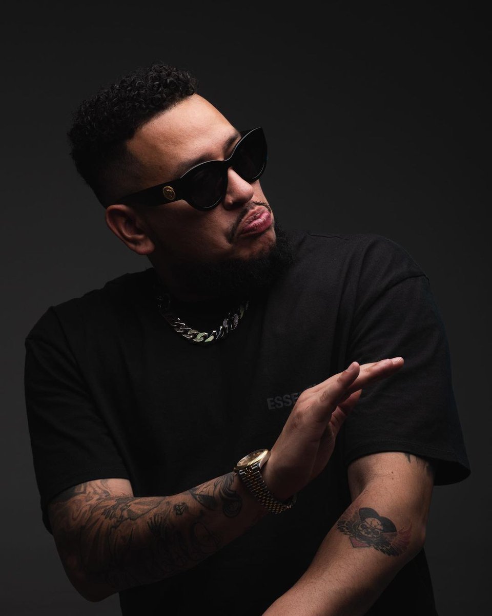 AbilaMalinga's tweet photo. No ways...I swear, God and the Heavens are my Witness when I say that I've been listening to AKA's Albums the entire week...Damn I'm gutted...Great and phenomenal music short lived 💔... #RIPAKA https://t.co/ETnDankBCT