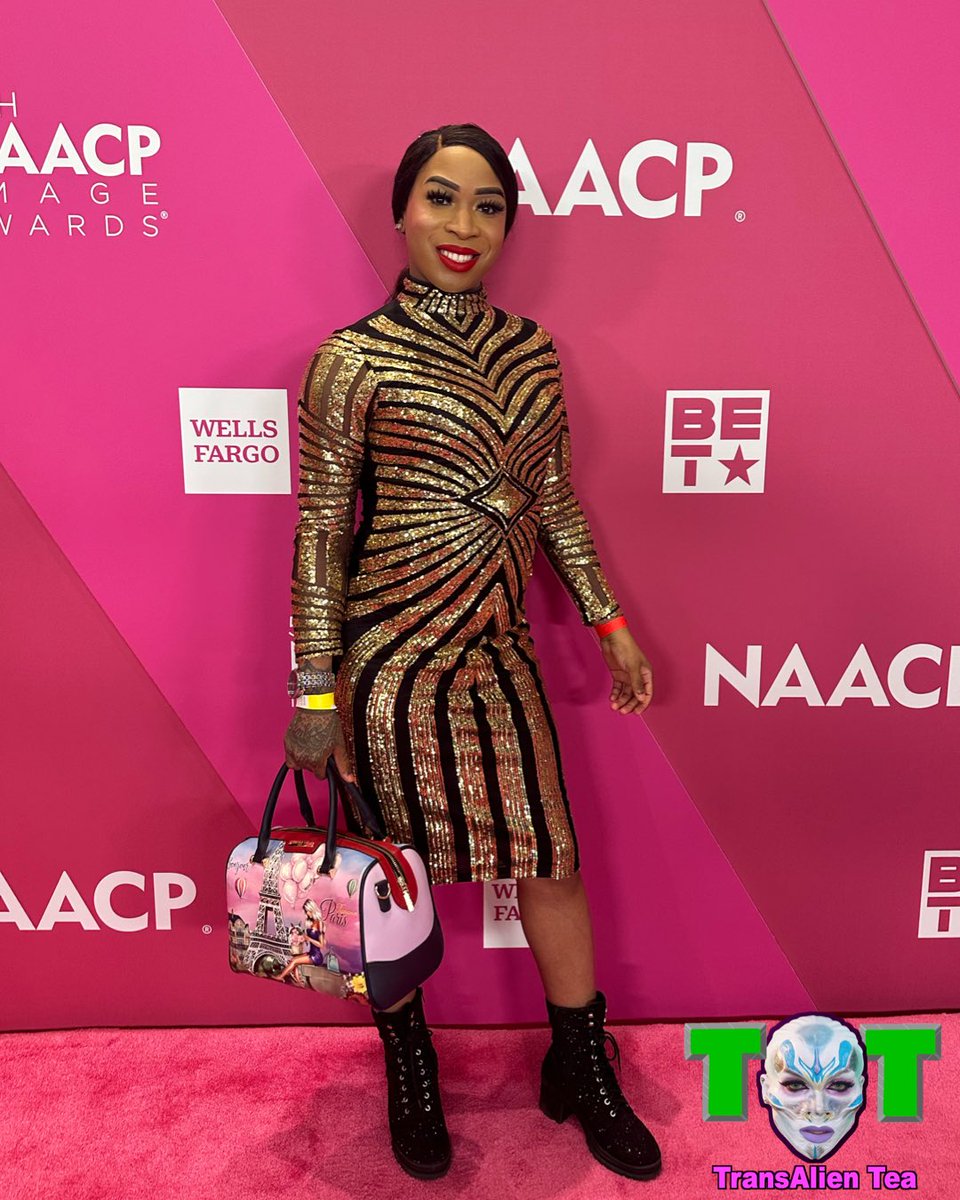TransAlienTea's tweet photo. We here at #TransAlienTea Blog got off the spaceship 🚀 and stopped by this years @naacpimageawards Luncheon to cover the carpet while interviewing this years Nominees. We got up close and personal with all of your favs. Check out these pics captured below: # NAACPImageAwards https://t.co/C9Svv22E58