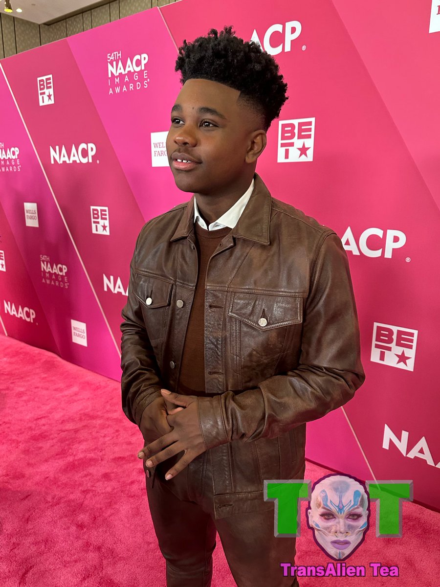 TransAlienTea's tweet photo. We here at #TransAlienTea Blog got off the spaceship 🚀 and stopped by this years @naacpimageawards Luncheon to cover the carpet while interviewing this years Nominees. We got up close and personal with all of your favs. Check out these pics captured below: # NAACPImageAwards https://t.co/C9Svv22E58