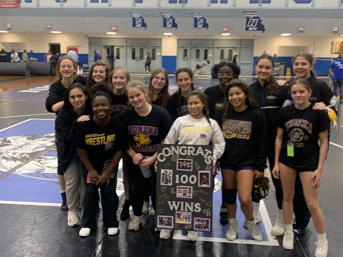 McCollumLilly's tweet photo. Finished 1-0 at districts with semi match tm!! Earning my 100th win tn!! Thank you coaches and teammates for helping me get to this point!🫶🏽🫶🏽🫶🏽@EHSActivityDir @EurekaFootball @Eureka_Strong @WrestlingEureka @MBU_Wrestling @STLhssports https://t.co/7JIZvz5B1I