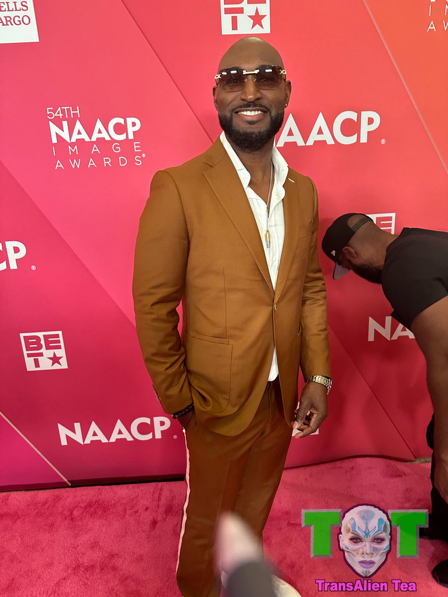 TransAlienTea's tweet photo. We here at #TransAlienTea Blog got off the spaceship 🚀 and stopped by this years @naacpimageawards Luncheon to cover the carpet while interviewing this years Nominees. We got up close and personal with all of your favs. Check out these pics captured below: # NAACPImageAwards https://t.co/yK9kOc7b5T