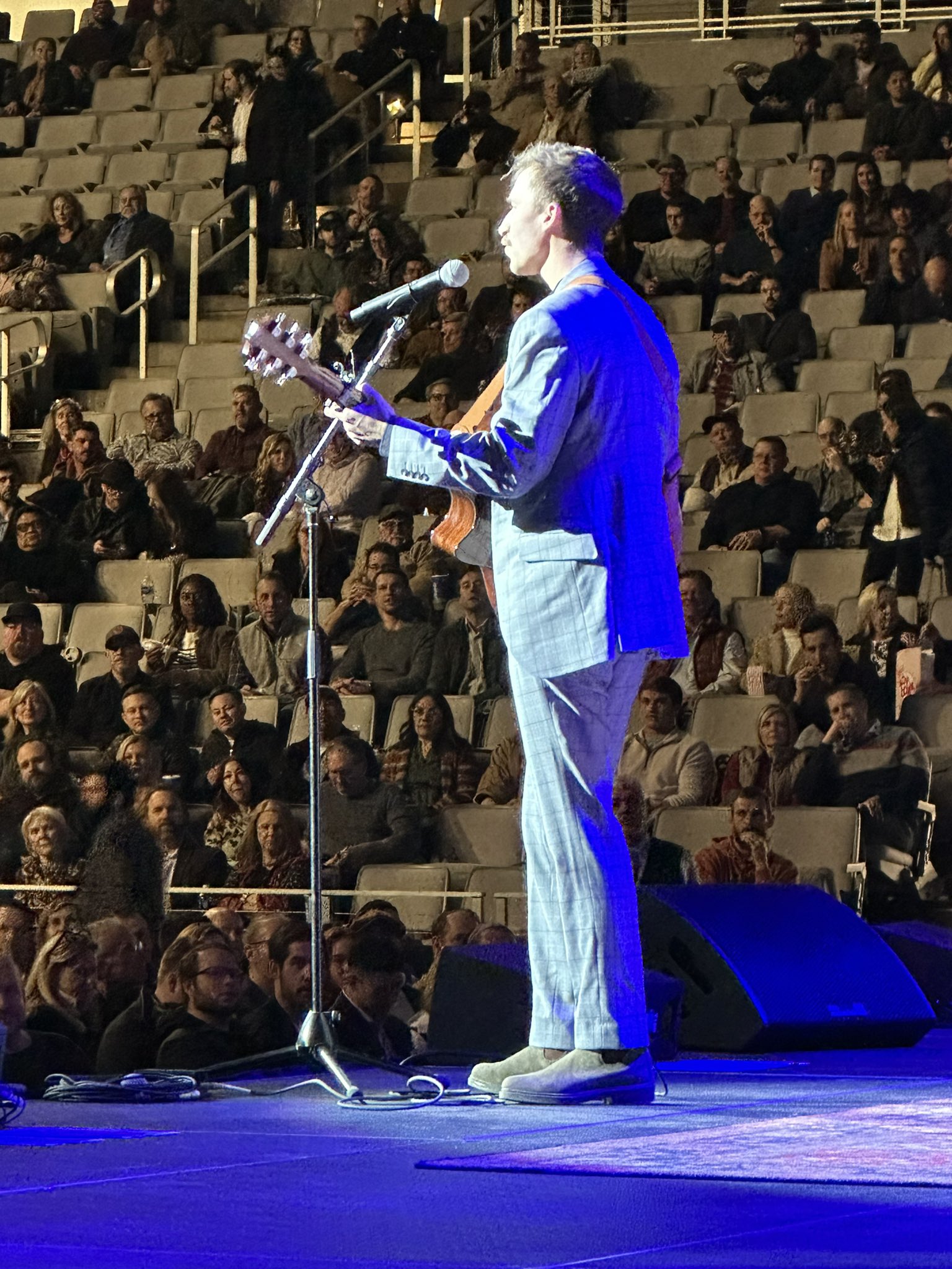 Dr Jordan B Peterson on Twitter: "Tonight in Ft Worth. Go Texas. 6300