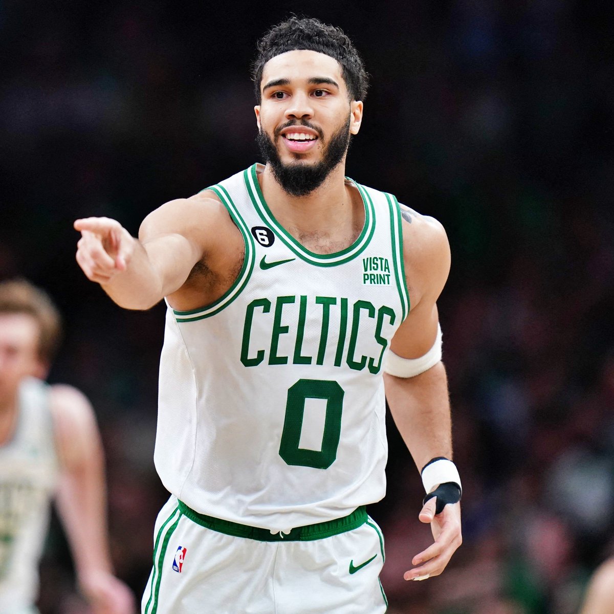 Aos 24 anos e 344 dias, Jayson Tatum tornou-se o jogador mais jovem da história da NBA a marcar 1,000 triplos 🎯