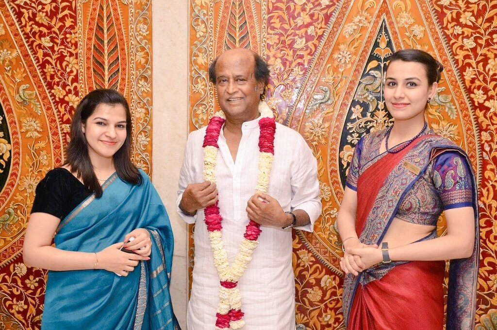 Arulrojanatesa1's tweet photo. Happy Weekend Folks✨🤘

#SuperstarRajinikanth #Jailer #Thalaivar #Rajinikanth https://t.co/NZwz8joq9d