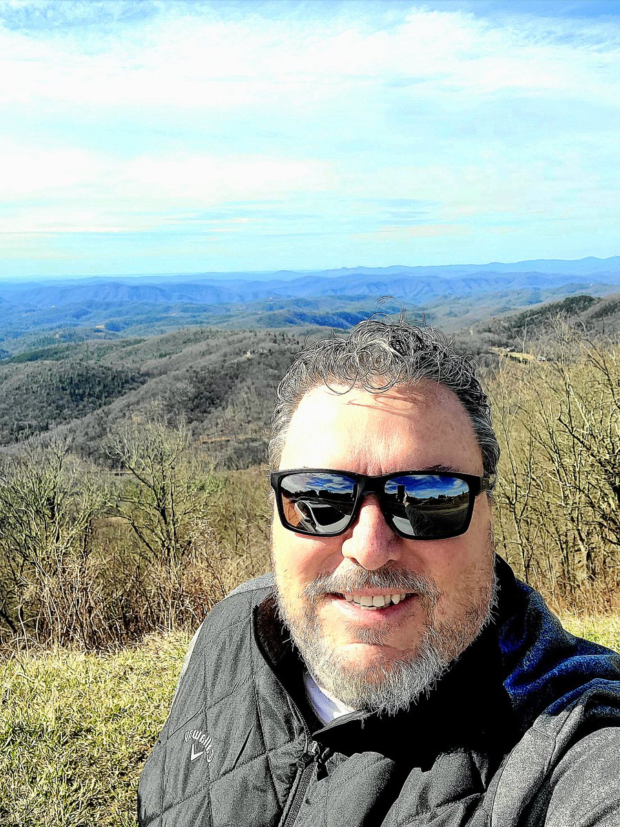 toddreeder's tweet photo. I love my work view! #listingappointment #Boone https://t.co/tQkVAGBSsS