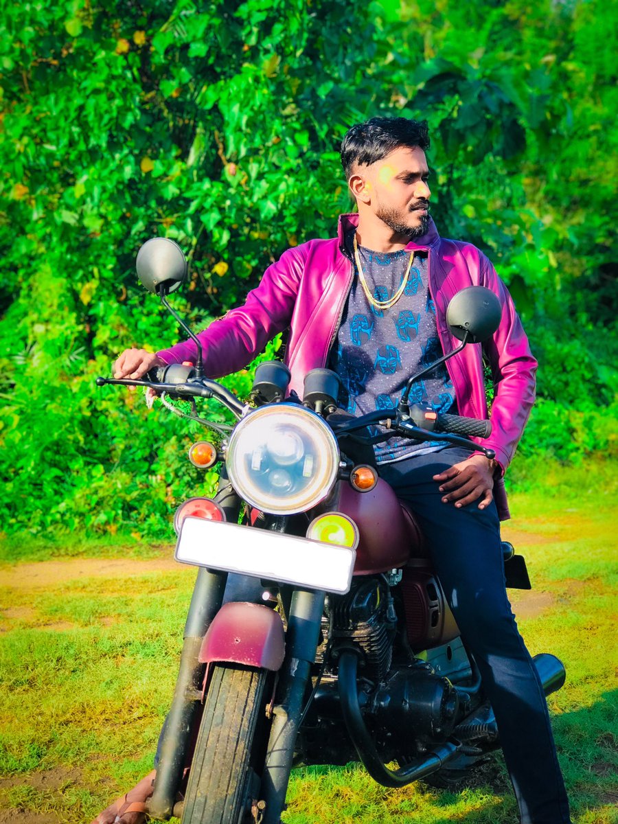 AsithMusick's tweet photo. Welcome 2023 🖤 #asith #asithmusic #asithmusick #musick #Trending #bicke #AppleMusic #spotify #Facebook https://t.co/yCpooluvfr