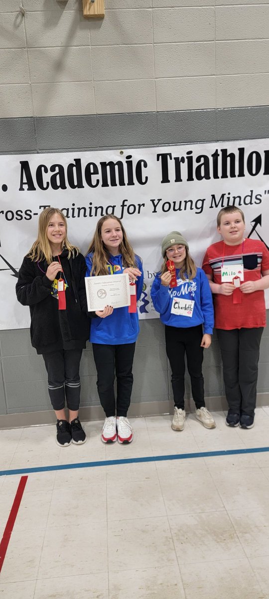 JamieSkala's tweet photo. It was a great night at our first Academic Triathlon meet in 3 years. One of our 5th/6th teams took 3rd &amp; a 7th/8th team took 2nd.  We also had a 5th/6th team and a 7th/8th team win the Mary Ann Berdan creativity award. Sam Horning also won the creativity award as an individual. https://t.co/RPYIXiPdw8