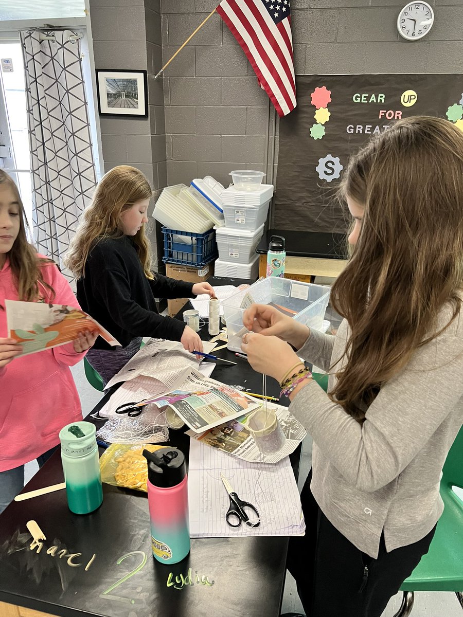 Designing lunar landers in STEM Lab today led us to a discussion about forces and motion, design and balance. @WeAreUnionSTEAM