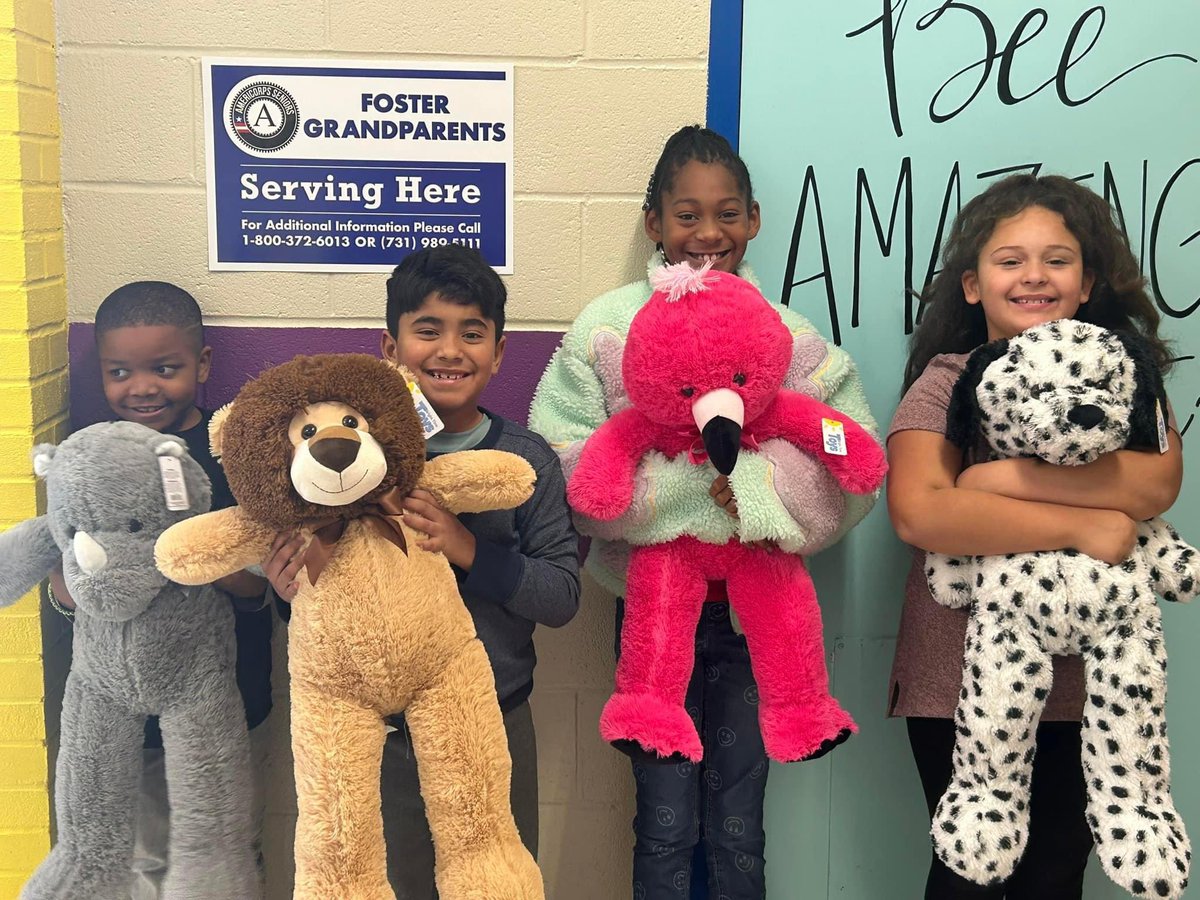 Elizabeth Lovelace tweet media