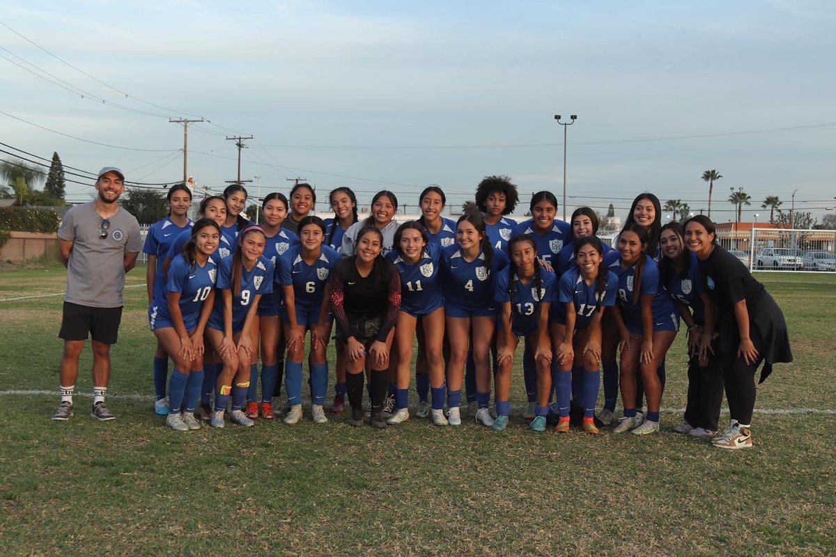 ElRanchoHSASB's tweet photo. Congratulations ladies💙💙 Keep up the awesome work💙 https://t.co/MjOYFcwHfE