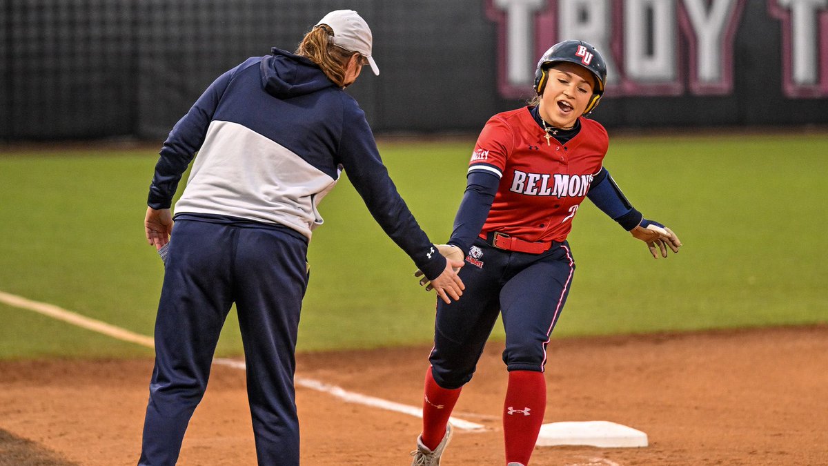 BelmontSoftball's tweet photo. Belmont secures their first victory of the season with a 6-2 win over Troy‼️🐻

📰 https://t.co/vVuDXlET1d

#ItsBruinTime https://t.co/32RRkak7kr