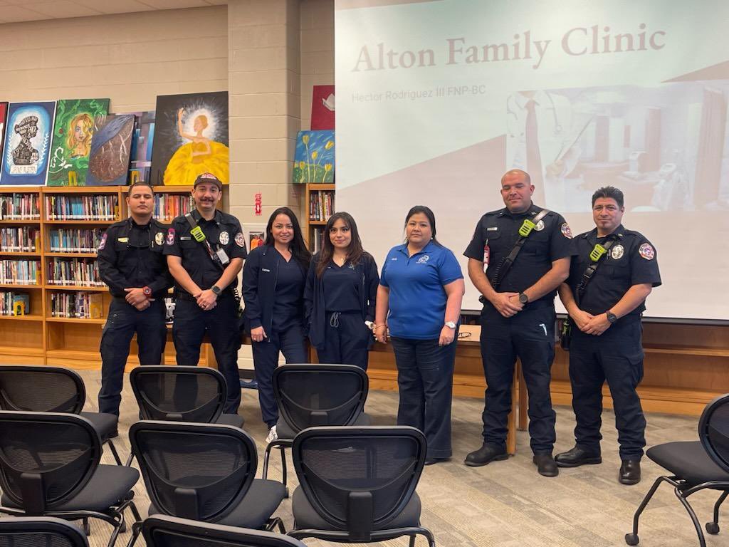 altontxpd's tweet photo. This week we continued our life skills program at Mission Collegiate High School.

A big thank you to Alton Family Clinic and our partners at the Alton Fire Department for helping us deliver this weeks lessons Self-Care Medical &amp; Wellness and First Aid &amp; CPR.

#Altonstrong https://t.co/PB0nnF5dQI