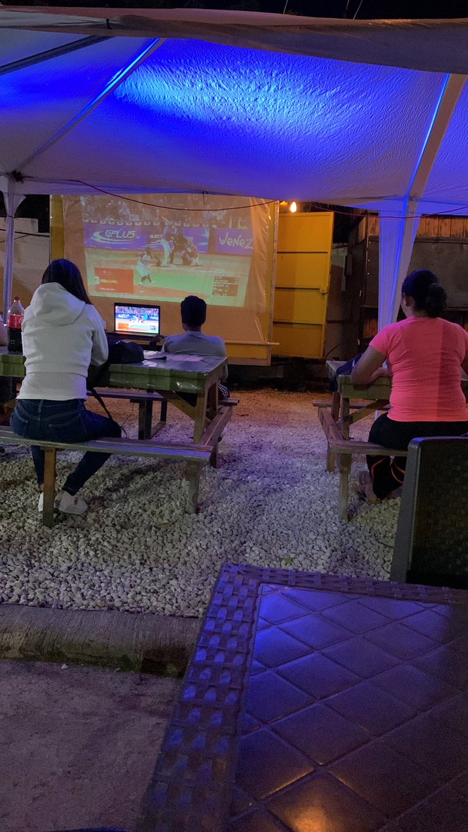 Maria_elena15's tweet photo. @seriedelcaribe_ #SerieDelCaribe2023  en trabajo viendo el juego @OneFoodPark https://t.co/dW2THGL5I9
