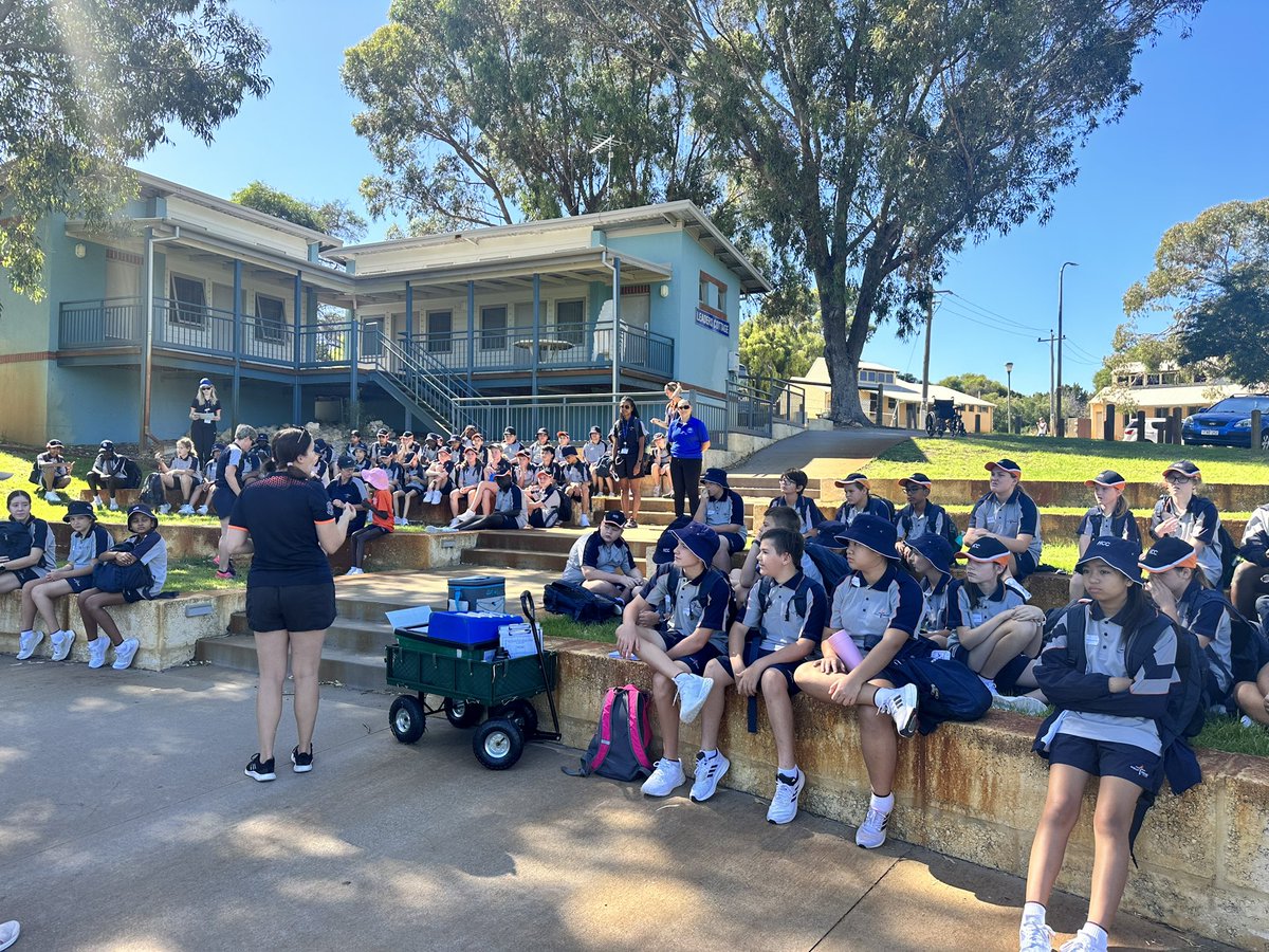 MrsDavini's tweet photo. Year 7 Team Building Day. Activities included Orienteering, Archery and Crate Climb @Holy_Cross_Coll #HCCEllenbrook https://t.co/jeUQED1YPe