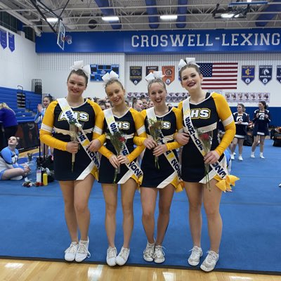 algonac_cheer's tweet photo. #NewProfilePic https://t.co/HBiS9dLVIZ