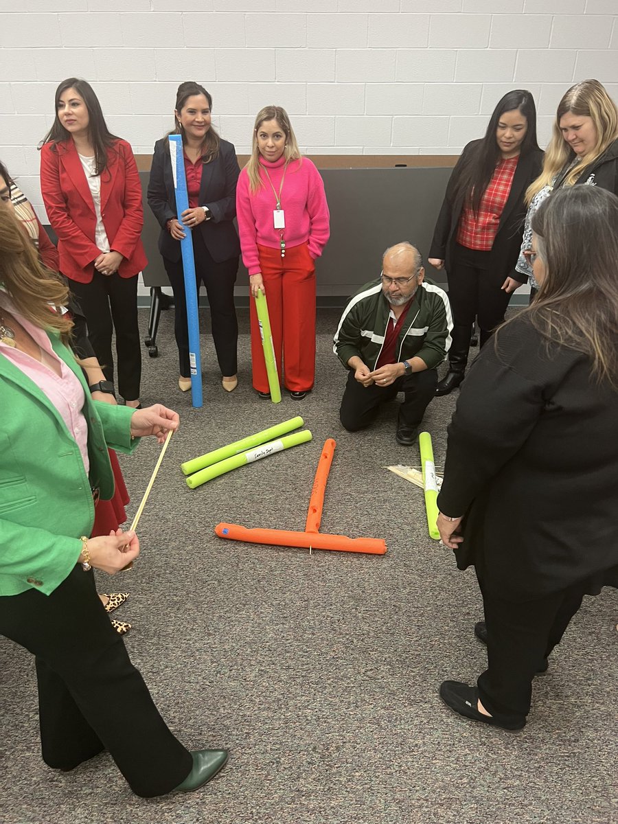 virna_bazan's tweet image. Working for the weekend! #learning #threedayweekend #happydays