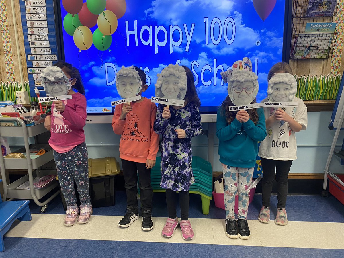bethbarbakoff's tweet photo. 100 Days of Kindergarten flew by! #100thday @OSchoolsPR #school6rocks https://t.co/wOqBbbTcfo