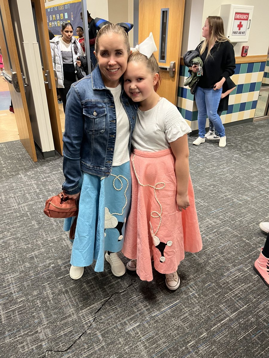 Phyllis Pope (@p_d_pope) on Twitter photo Check out our dudes and dudettes @ the Ogle Sock Hop!! Family fun <a href="/OgleElem/">Ogle Elementary</a> is the word!! <a href="/OgleElem/">Ogle Elementary</a> Check out our dudes and dudettes @ the Ogle Sock Hop!! Family fun <a href="/OgleElem/">Ogle Elementary</a> is the word!! <a href="/OgleElem/">Ogle Elementary</a>