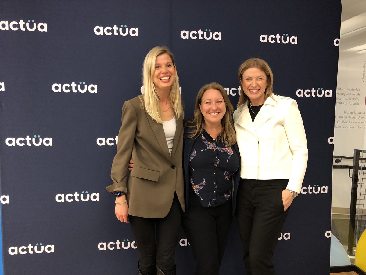 MonaFortier's tweet photo. This team of remarkable young girls in #STEM at @ActuaCanada organized a workshop on Arctic ice roads &amp; how climate change uniquely impacts Northern communities.  The future of science is bright with brilliant young minds already working to make our world a better place! https://t.co/XdQjdglmzQ