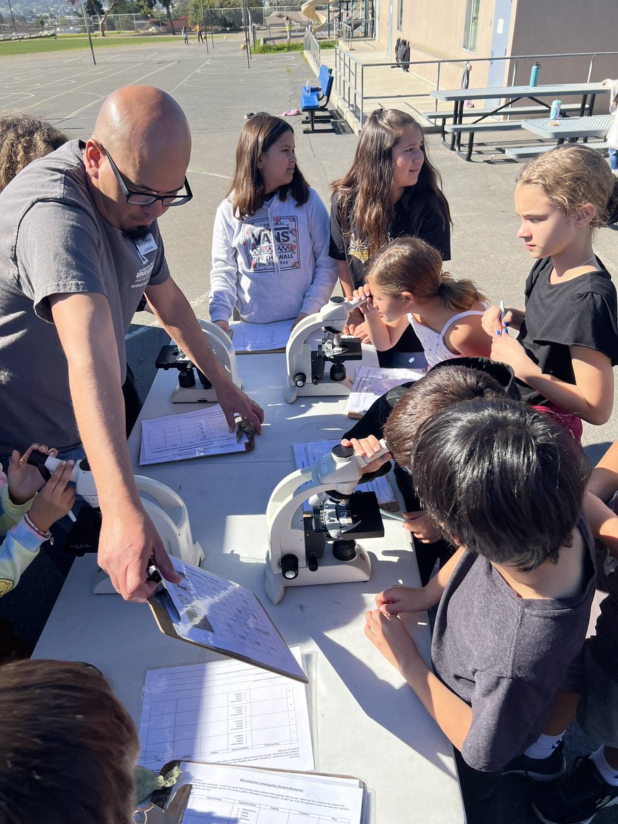 The #SDCOE Splash Lab gave our 4th graders a chance to do some hands on science this week while studying water conservation. #santeesd <a href="/SanDiegoCOE/">San Diego County Office of Education</a> <a href="/SSDKristin/">Kristin Baranski, Ed.D</a> <a href="/drsmpierce/">Dr. Stephanie Pierce</a>