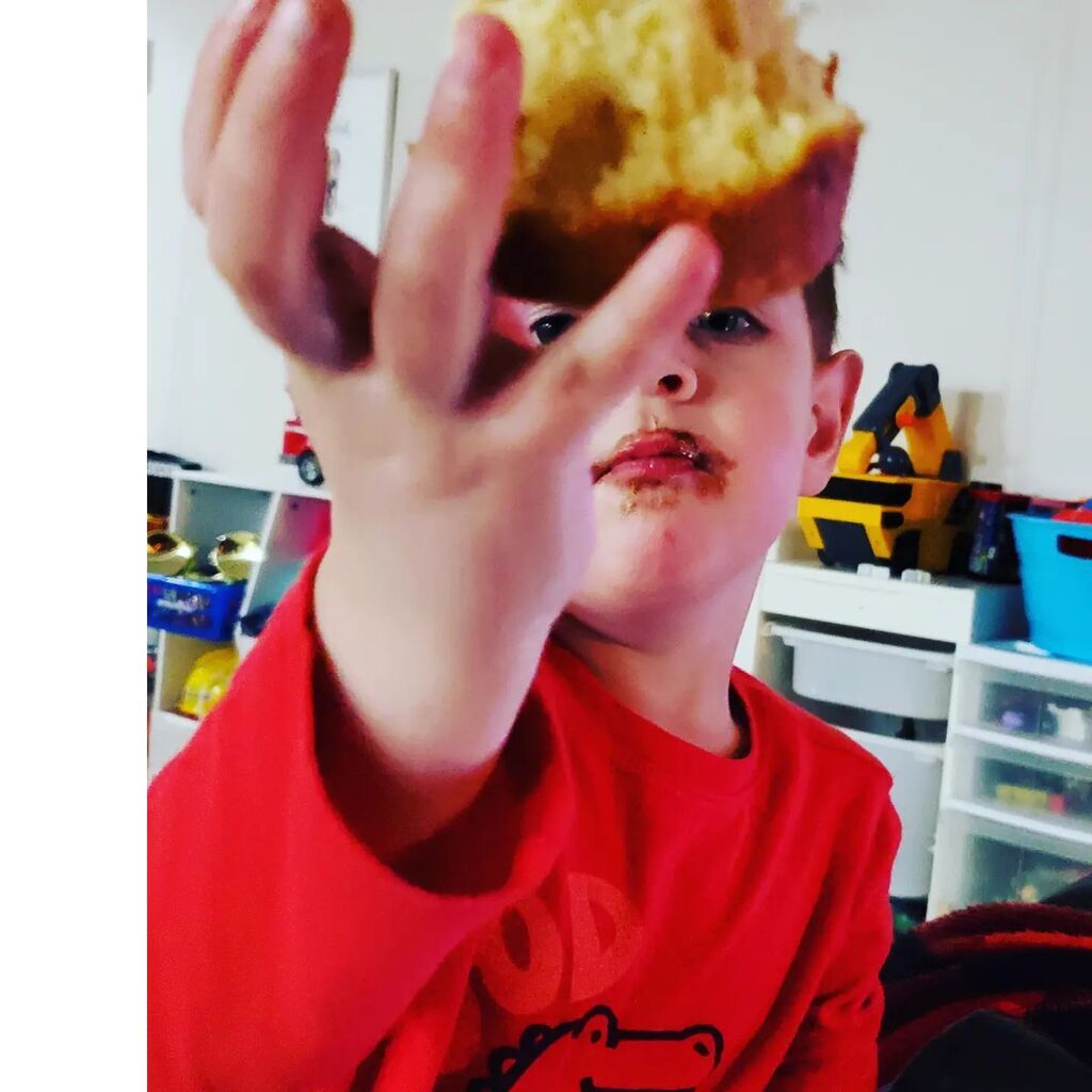 "Here's your cupcake dad. I ate the chocolate off it for you!"
#sothoughtful instagr.am/p/CogRM2SMgtD/