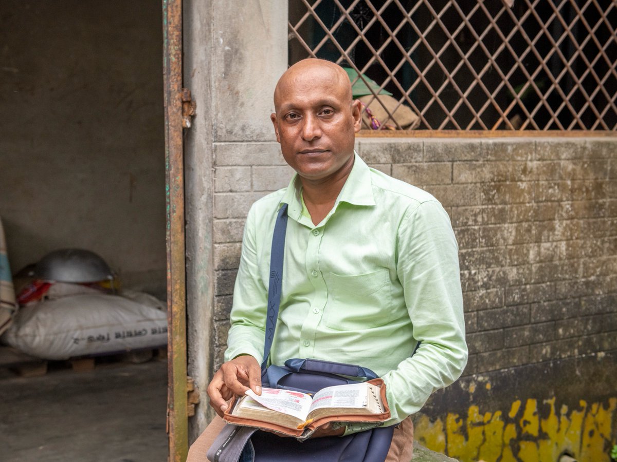 VOM_USA's tweet image. Omar shared with members of a fundamentalist Islamic group what he had been sharing with other people in Bangladesh: He believes in the Jesus of the Bible. The next day, he was arrested and beaten. Pray for his family as they have faced much persecution.