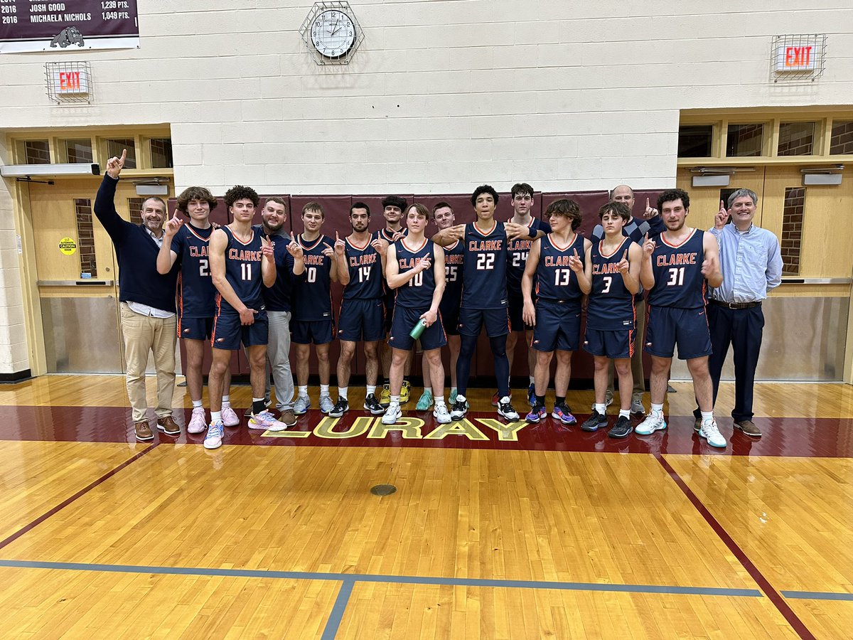 cchsboysbball_'s tweet photo. https://t.co/KW8PvhMshB