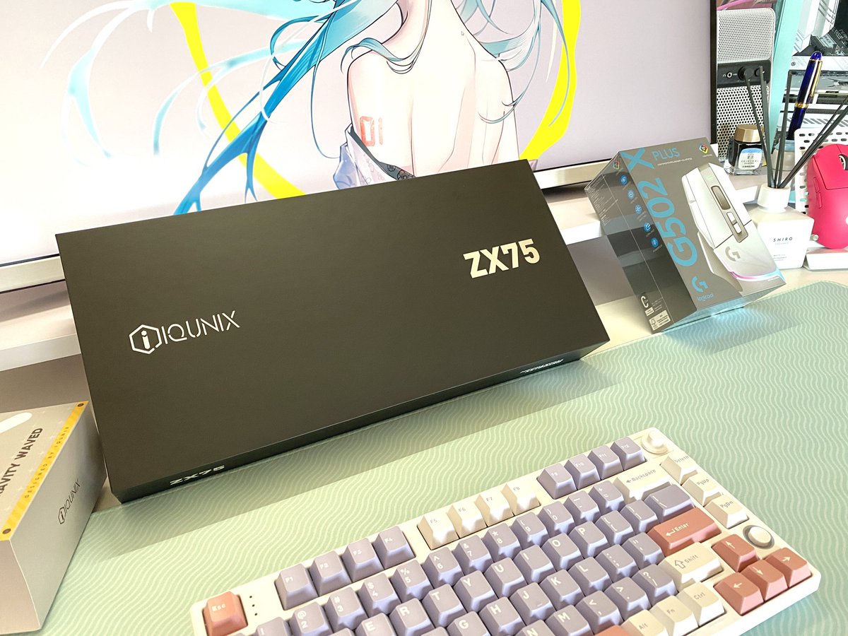 may_babystep's tweet image. 昨日届いたの開封する
ついでにマウスも開封してく🦭

#IQUNIX #LogicoolG