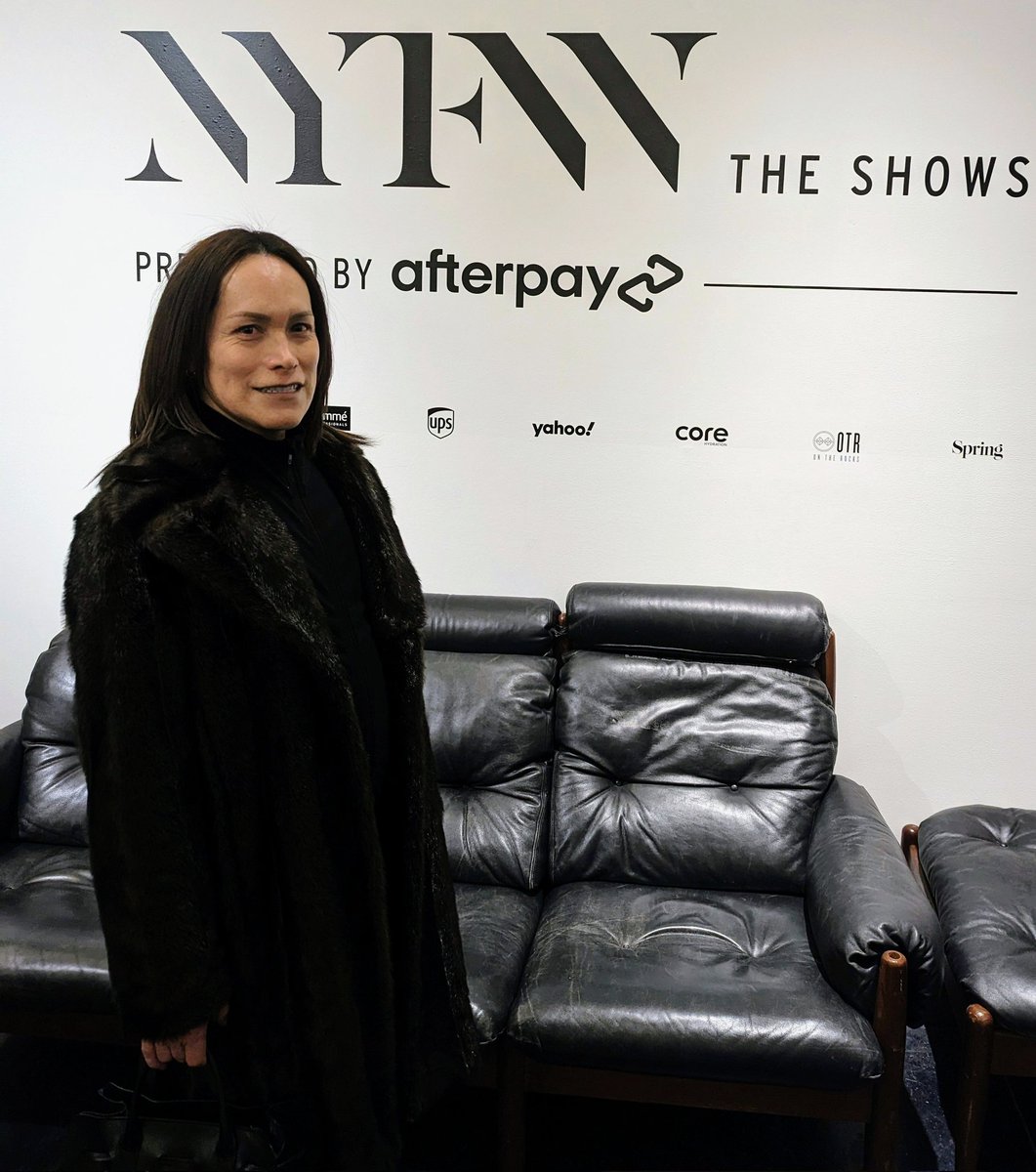 JerryLopezNY's tweet photo. Always interesting to see the scene at #NYF2023 and I love it!  #JerryLopez 
#JerryLopezNY at #SpringStudios
#NYFW #fashion #NYC https://t.co/bYhdOIgbI0