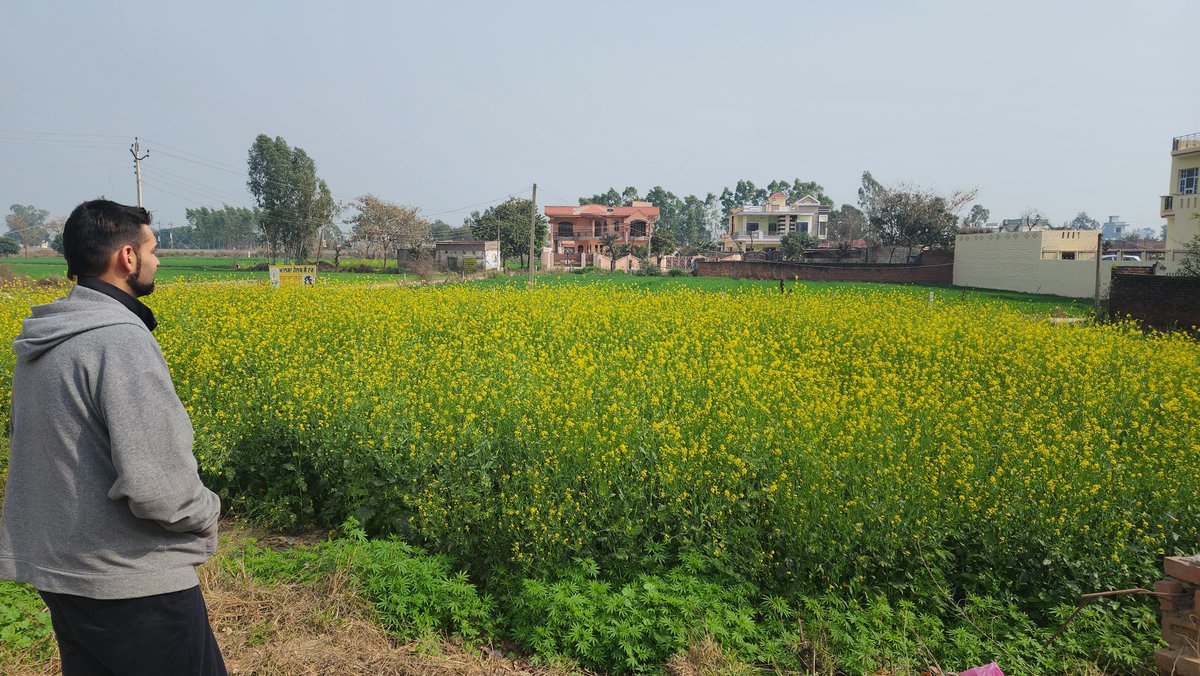 Ojaswwee's tweet photo. Some fine moments from #Punjab recce to #BeasPind &amp; #KhatkarKalan.
A New Story. A New Journey. #Preproduction 📽️
#Filmmaking #Humanity #Punjab
...

#Ojaswwee #OjaswweeSharma 
#PinakaMediaworks #RollingframesEntertainemnt 
#MasterShotPictures #RFMP #Sikhlens #UnitesSikhMission https://t.co/uOUnN6Dz8c