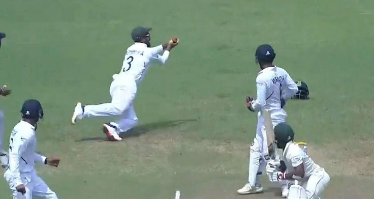rithik4321's tweet photo. Literally missing rehane not as a batsman, but as a slip fielder🏏🫠
#rehane #ViratKohli𓃵 #BorderGavaskarTrophy2023 #AUSvsIND https://t.co/PIvodXUNxr