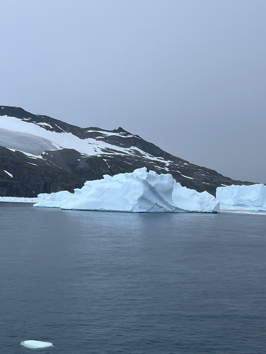 GarMcAllister's tweet photo. Below 64 deg south and at the White Continent. Beautiful Blue glaciers, enormous ice bergs and white mountain ridges. This is really the #bottomoftheworld #beautifulnature  #whitecontinent #antartica https://t.co/mu5zGYVpq6