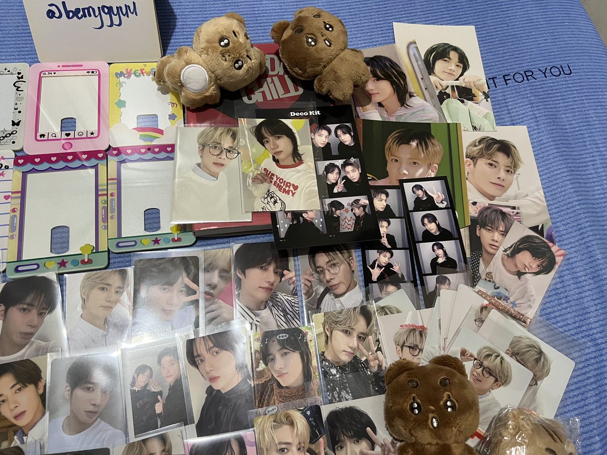 berrygyuu's tweet photo. wts ph only 

txt beomgyu &amp; taehyun set https://t.co/R0MfphKOsm