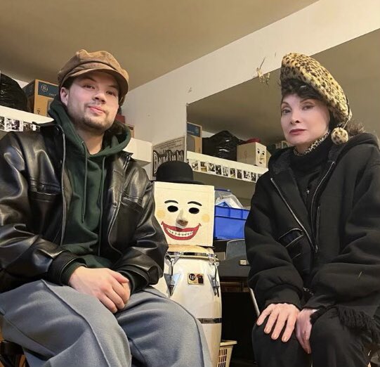 Toni_Basil's tweet photo. Love it when Ruben Chi, the great #Locker from #ghettofunkcollective #Amsterdam, visits and we dance!
#thelockers #doncampbell #tonibasil #thecampbellock #dance
#gregcampbellockjr #fredrerunbarry #slimtherobot #flukyluke #shabbadoo #locking #streetdance #dancelegends #heymickey https://t.co/xoCfOYQGjj
