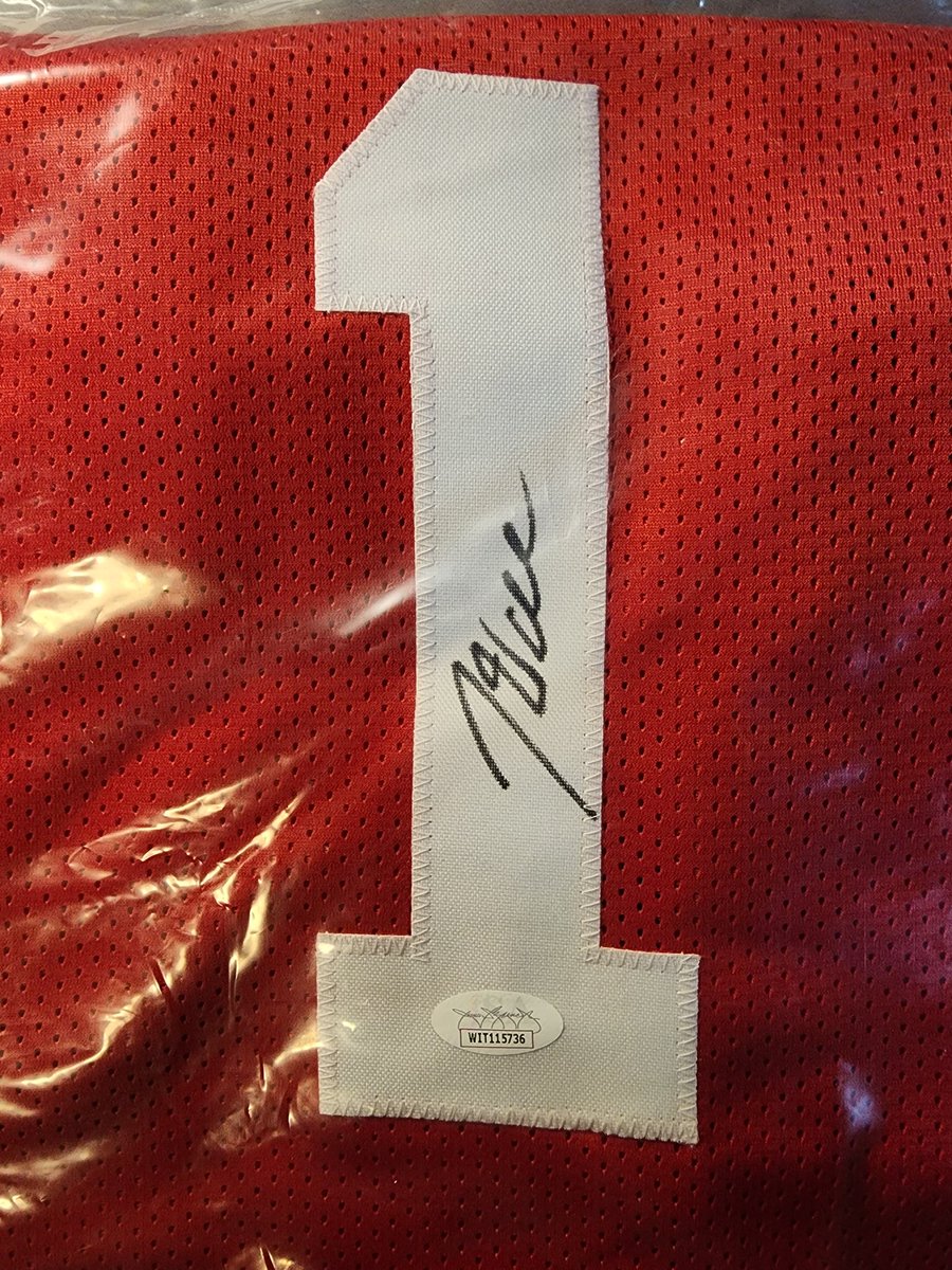 #SmokeBreaks / Mitch Mazur tweet media