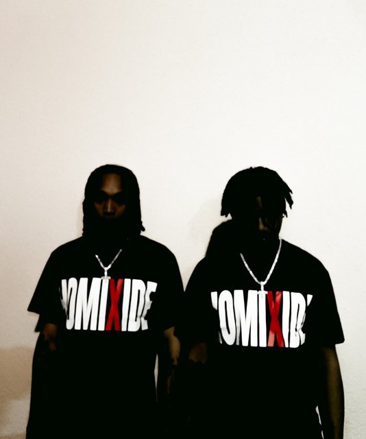 STRAPPEDUS's tweet photo. Someone bought a Homixide Gang shirt and is upset cause it smells like shit 😭 #GetThatRefund https://t.co/lnIHH8GeFd