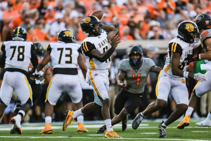 Octavious Rhodes Jr (@bupee5lif3) on Twitter photo #AGTG I am blessed to receive my 2nd D1 offer from the university of UAPB🦁🖤 <a href="/CoachLove9/">Coach_Love</a> <a href="/CoachMoneagle/">Kenny Moneagle</a> <a href="/CoachWhitmore/">AJ Whitmore</a> <a href="/CoachDBurnett/">Darrell Burnett</a> <a href="/CoachAHampton/">Alonzo Hampton</a> <a href="/CoachBHembree/">Brian Hembree</a> <a href="/mackjames56/">Mckinze James</a> <a href="/EarlGill10/">Earl Gill</a> <a href="/Toni_Phroze14/">Ant Lasker</a> <a href="/TheRealCoachJB/">Jeff Burrow</a> #AGTG I am blessed to receive my 2nd D1 offer from the university of UAPB🦁🖤 <a href="/CoachLove9/">Coach_Love</a> <a href="/CoachMoneagle/">Kenny Moneagle</a> <a href="/CoachWhitmore/">AJ Whitmore</a> <a href="/CoachDBurnett/">Darrell Burnett</a> <a href="/CoachAHampton/">Alonzo Hampton</a> <a href="/CoachBHembree/">Brian Hembree</a> <a href="/mackjames56/">Mckinze James</a> <a href="/EarlGill10/">Earl Gill</a> <a href="/Toni_Phroze14/">Ant Lasker</a> <a href="/TheRealCoachJB/">Jeff Burrow</a>