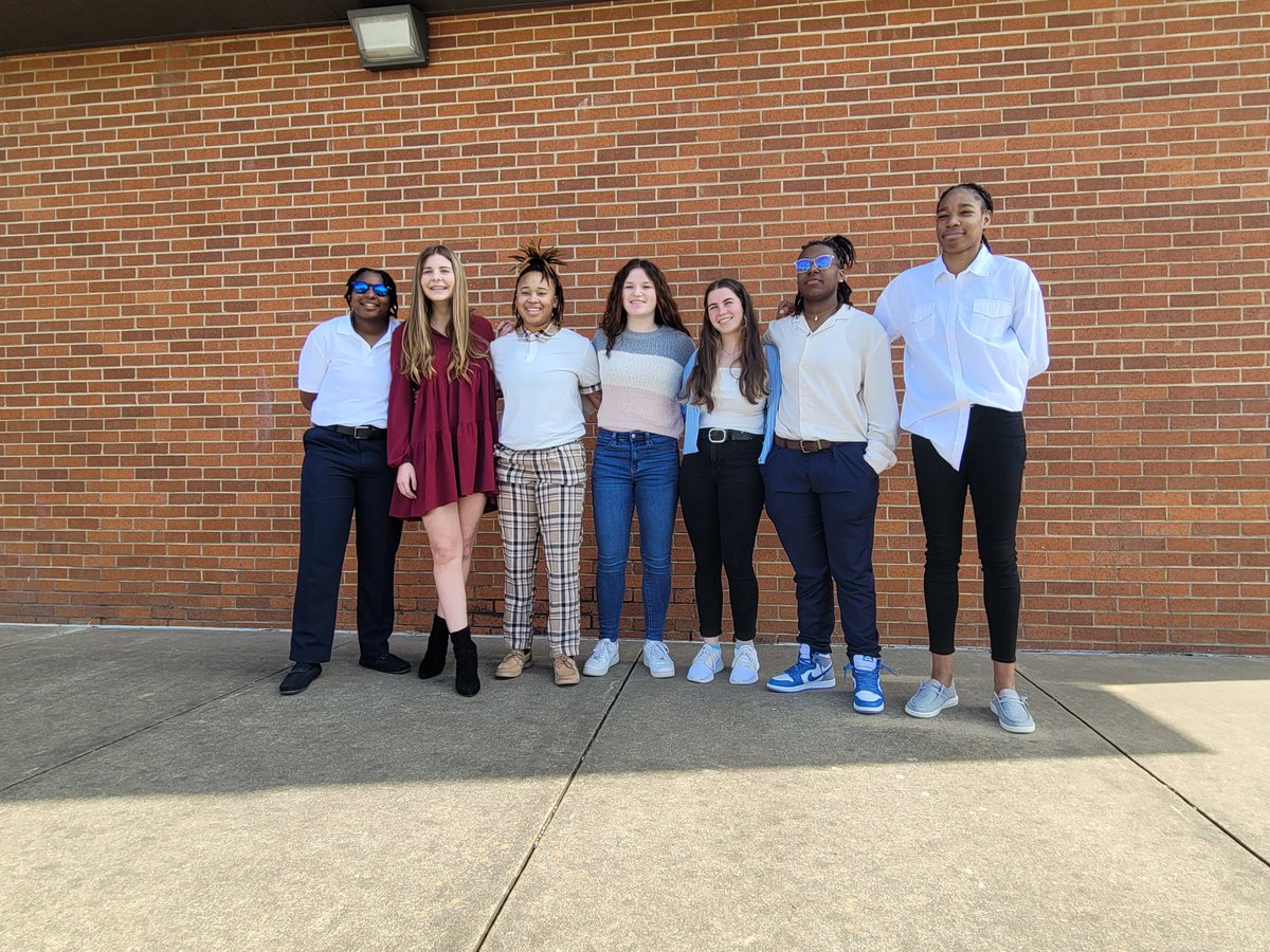 Senior Night!
Last game of our season...
WIN at HOME! 
47-45

Leading Scorers..
<a href="/MorganElie34/">Sky</a> 25pts
<a href="/CheyJones20/">Cheyenne Jones</a> 13pts

What A GAME! 
#LadyRebels