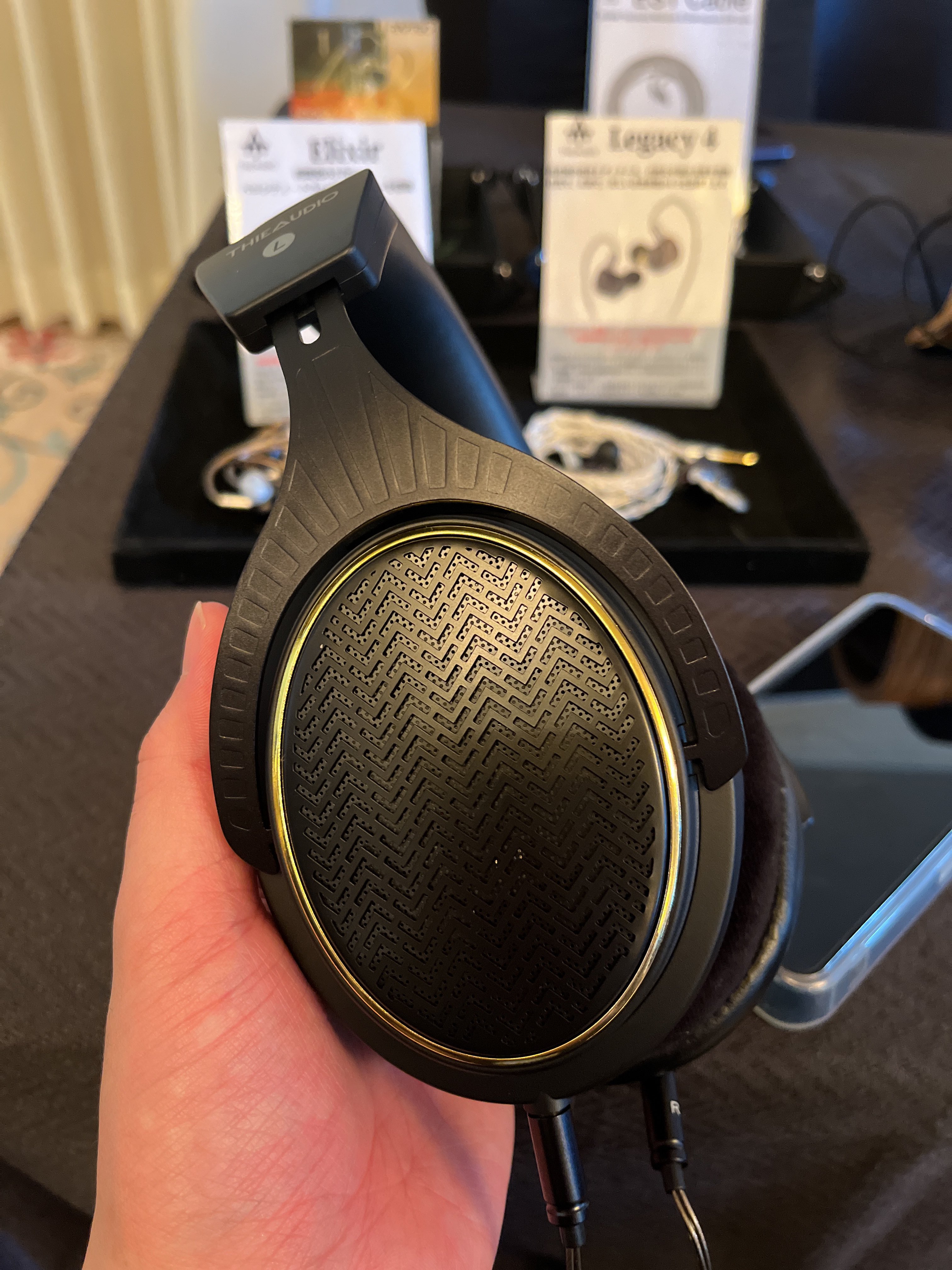 新品未開封 THIEAUDIO Ghost 開放型ヘッドホン 新品未開封 THIEAUDIO