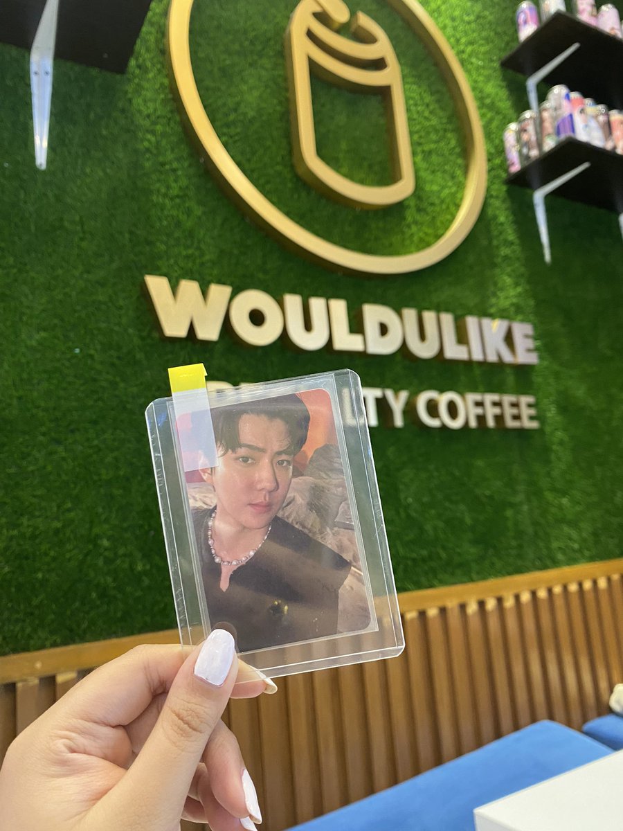 SehUnieeverse94's tweet photo. may umuwing pogi🫣🫣                  thank you so much @nikhoibns for my photocard! super bait ni seller and lagi akong inuupdate since nagkaprob wt jnt pero super sulit hintayin ni sehun! https://t.co/aP5IoPi7eP