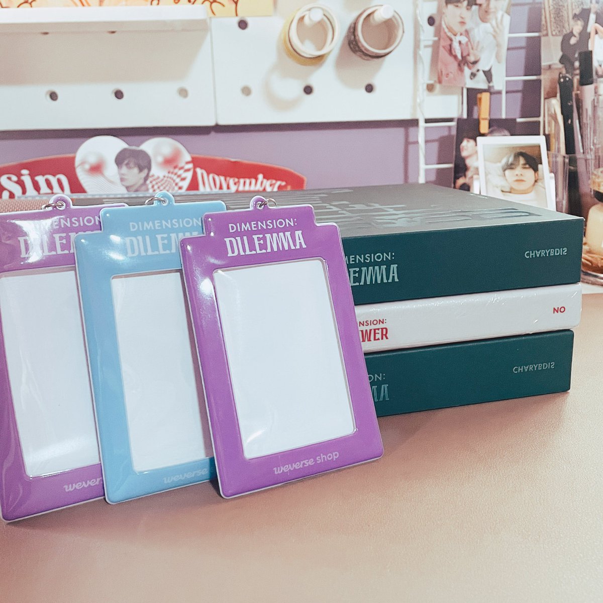 • mini giveaway ph •

enhypen unsealed album (no randoms) + photocard holder + other freebies ♡

↳ 3 winners
↳ like, rt, mbf
↳ stream Fever ❤️‍🔥 - reply proof
↳ winner to shoulder sf
↳ ends on feb 14, 9pm