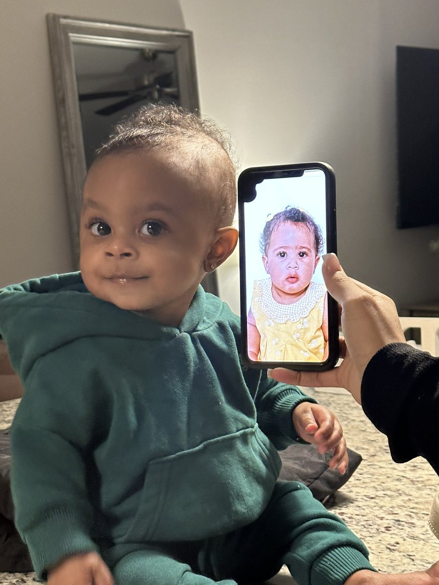 toosii2x's tweet image. Why this girl think this baby look like her?