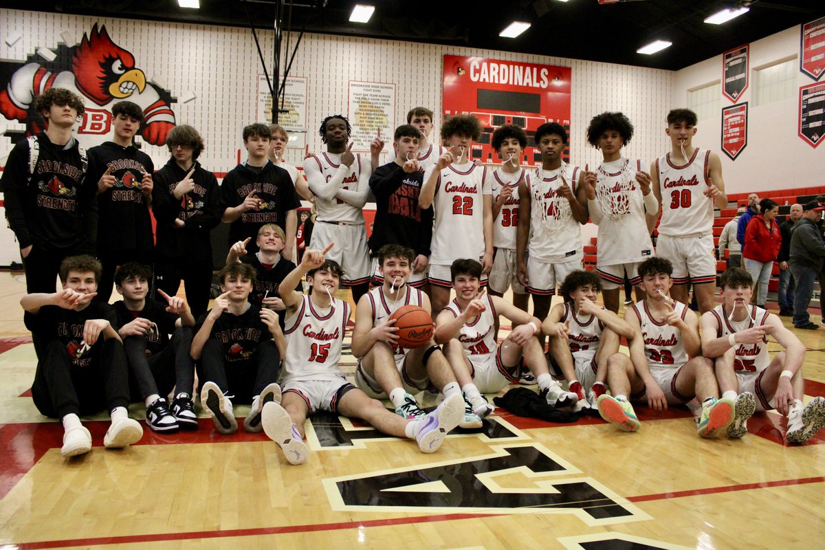 thebarnhearts's tweet image. Congratulations @Cardinal_BBall ! You did it and deserve it! #32yearsinthemaking 🔥💪🏻❤️🖤 #CardinalStrong 🏀🌟