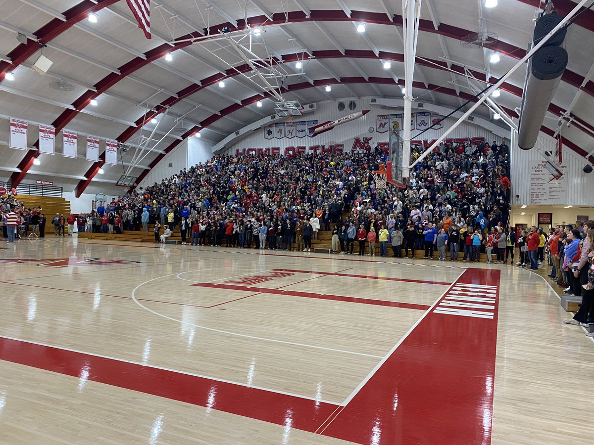 A week full of emotions and I’m extremely grateful to be a part of todays pep assembly, 6 basketball games and diving sectionals. GBB, BBB and Diving all with “Ws” GBB alumni night.  
I’m full of #NeenahWithPride 
Looking forward to swim sectionals tomorrow! 
#BBT