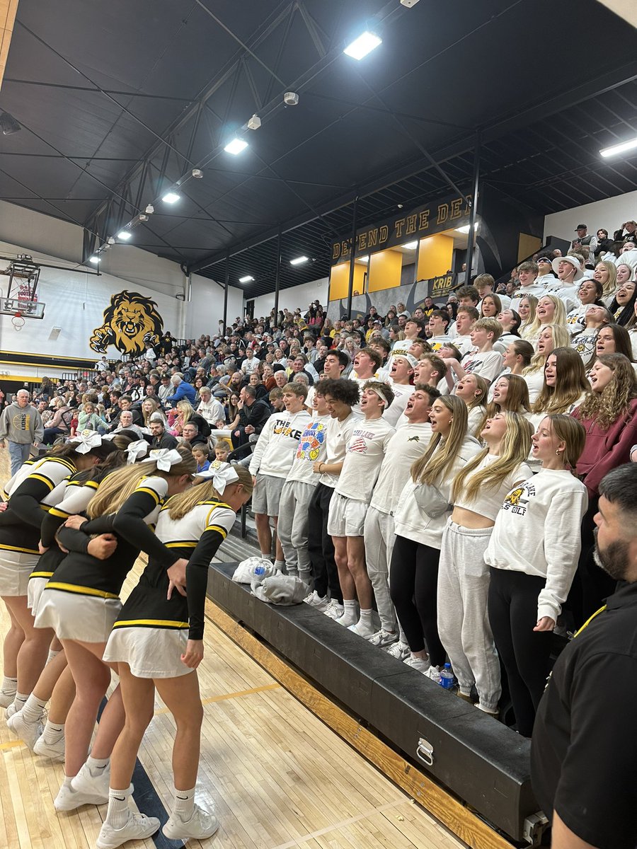 CLLionActivity's tweet photo. Congrats, Lions!!! Electric atmosphere &amp; great crowd in The Den tonight! Guys played tough! #NCCchamps 🏆🦁🏀🖤💛🏀🏆🦁 #CLLionPride https://t.co/9wkGTKpnjC