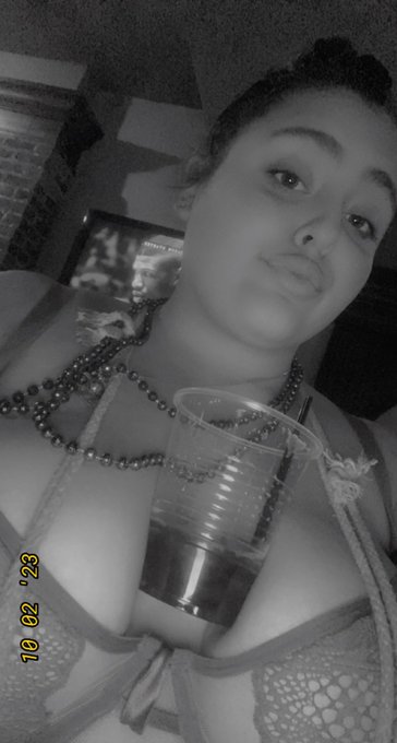 Anybody need a cup holder!!! 🔞🔞😈😈💸💸💵💵 https://t.co/YuAY0NDV96<a href="/tag/website"class="tags"><span>#website</span></a><a href="/tag/links"class="tags"><span>#links</span></a><a href="/tag/cashapp"class="tags"><span>#cashapp</span></a><a href="/tag/sendtips"class="tags"><span>#sendtips</span></a><a href="/tag/contentcreation"class="tags"><span>#contentcreation</span></a>