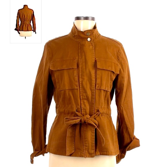 Kells_Treasures's tweet photo. So good I had to share! Check out all the items I'm loving on @Poshmarkapp #poshmark #fashion #style #shopmycloset #wilfred #stoosh #mooseknuckles: https://t.co/PZKpImL45R https://t.co/BfBhF4sFc0