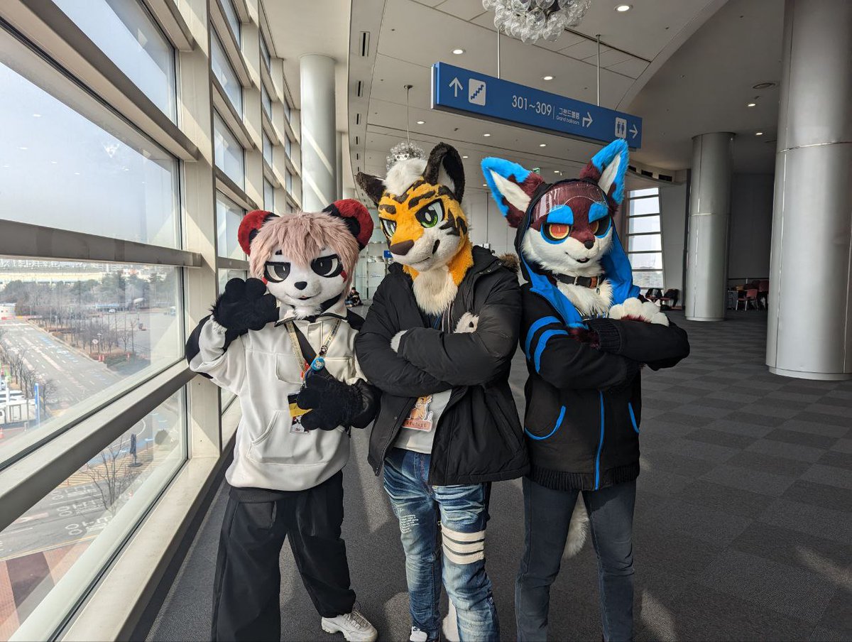 Ryusuke6351's tweet image. 🥰✨
 @y0hen @PERDION_PERDO
#FurryJoA